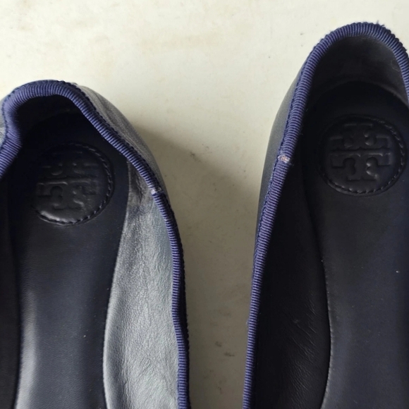 Tory Burch Ballet Flats Size 8M Blue Chelsea Bow Medallion Logo - Picture 9 of 12
